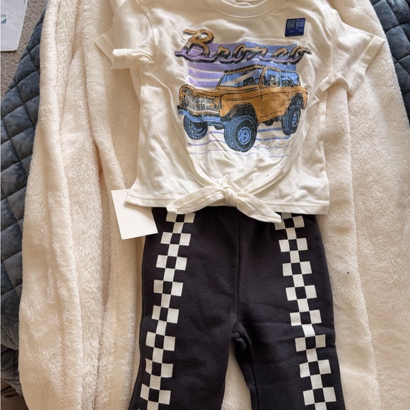 Toddler girl clothes bundle